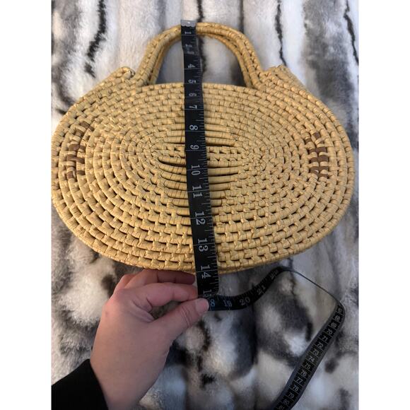 Pretty Woven Purse - Picture 7 of 8